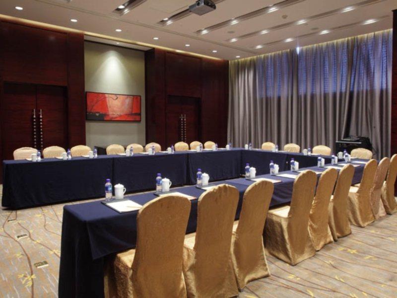 The Qube Hotel Shanghai -Close To Pudong International Airport And Disney Land מראה חיצוני תמונה