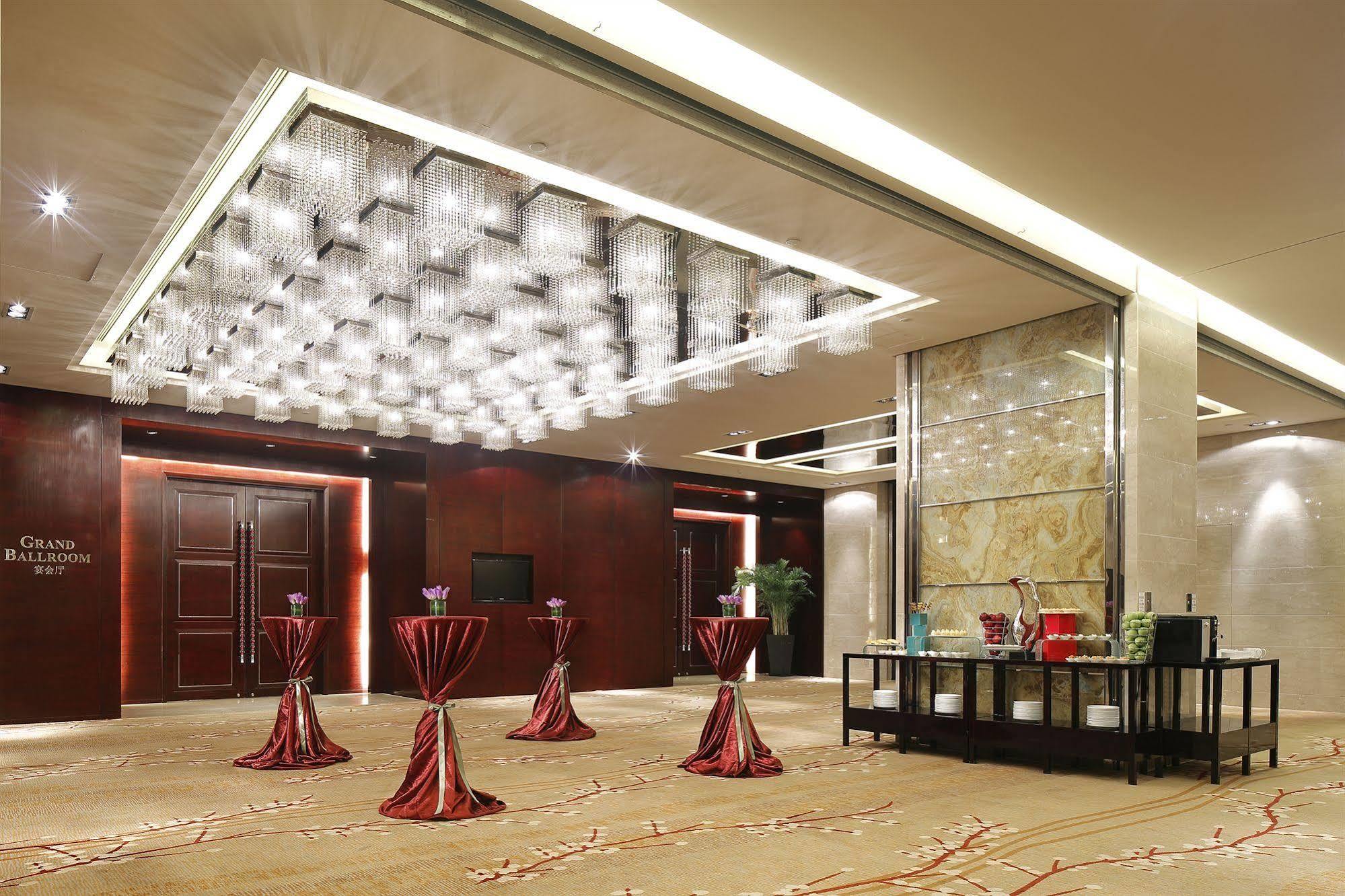 The Qube Hotel Shanghai -Close To Pudong International Airport And Disney Land מראה חיצוני תמונה