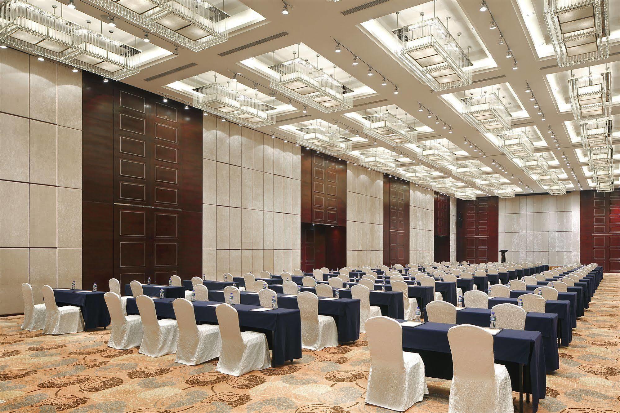 The Qube Hotel Shanghai -Close To Pudong International Airport And Disney Land מראה חיצוני תמונה