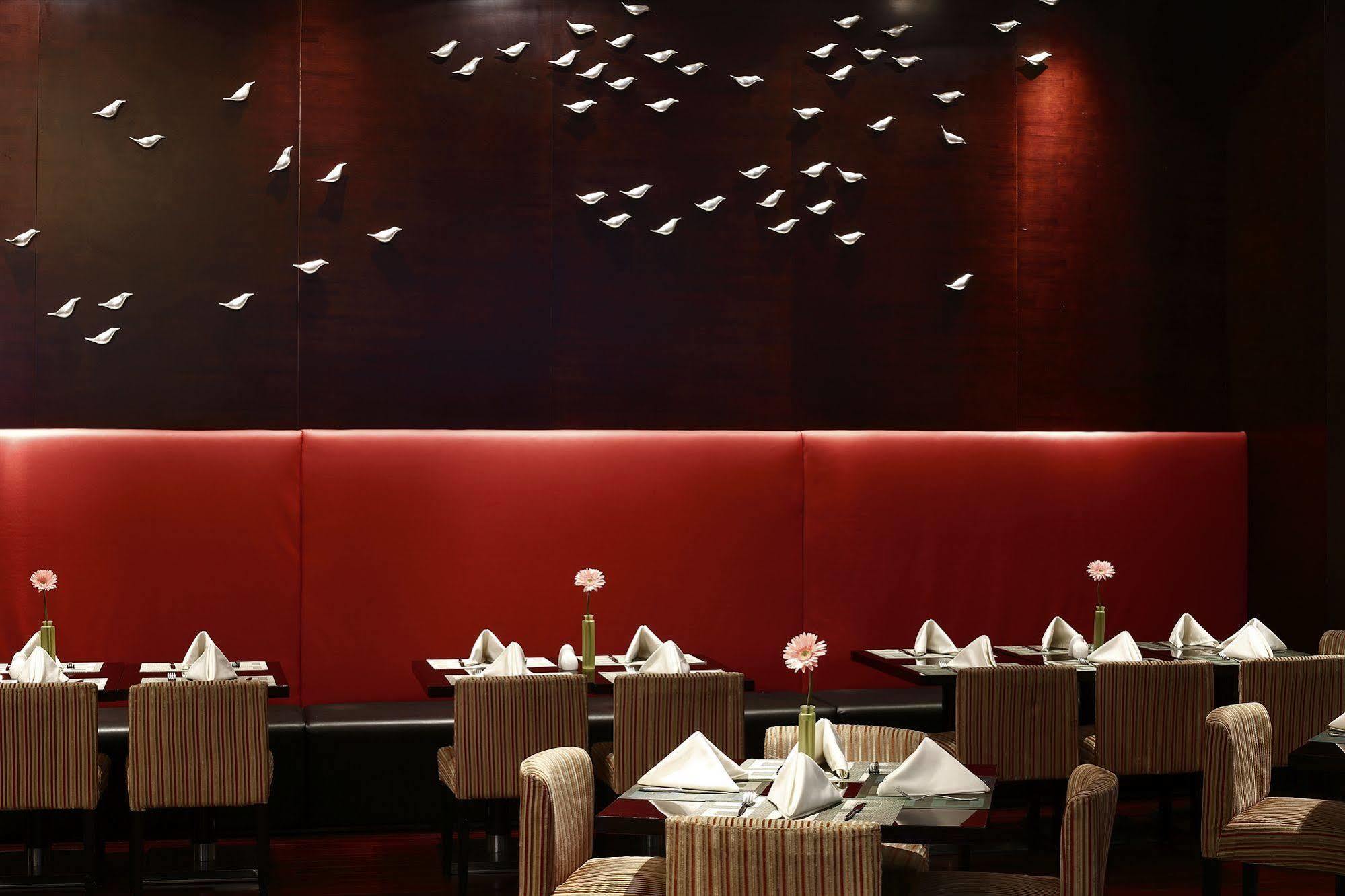 The Qube Hotel Shanghai -Close To Pudong International Airport And Disney Land מראה חיצוני תמונה