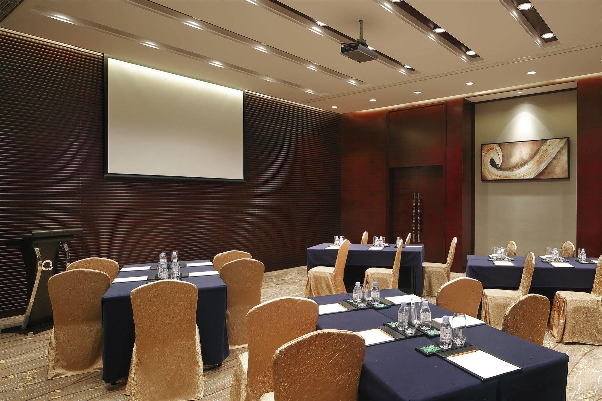 The Qube Hotel Shanghai -Close To Pudong International Airport And Disney Land מראה חיצוני תמונה