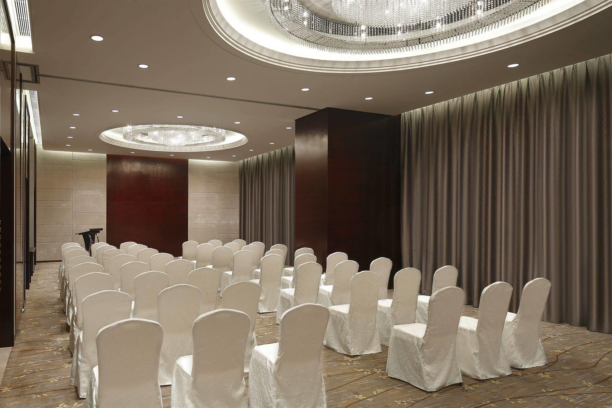 The Qube Hotel Shanghai -Close To Pudong International Airport And Disney Land מראה חיצוני תמונה